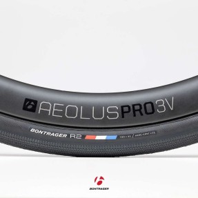 Tire Bontrager R2 Hard-Case Lite 700x32c | външна гума