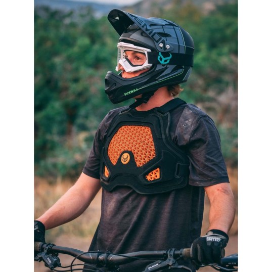 DEMON GHOSE CHEST PROTECTOR D3O Black | Нагръдник протектор DEMON GHOSE CHEST PROTECTOR D3O Black | Нагръдник протектор