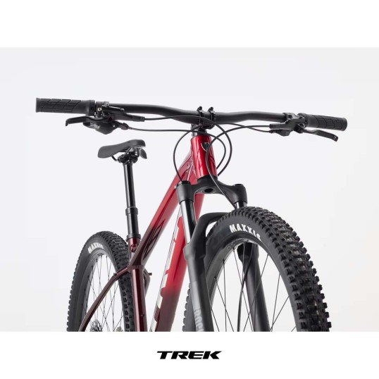 Планински велосипед TREK MARLIN 7 Fury Red/Lithium Grey Fade 2026 Планински велосипед TREK MARLIN 7 Fury Red/Lithium Grey Fade 2026