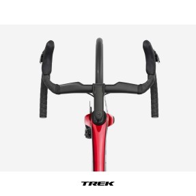 2026 TREK MADONE SL 7 Gloss Fury Red/Matte Deep Smoke | Състезателен шосеен карбонов велосипед 2026 TREK MADONE SL 7 Gloss Fury Red/Matte Deep Smoke | Състезателен шосеен карбонов велосипед