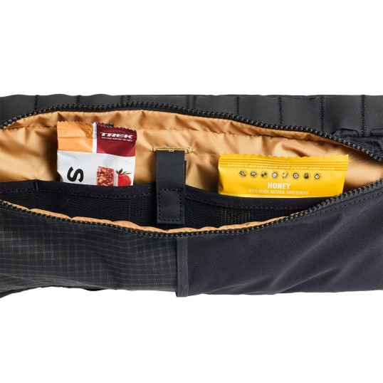 Чанта за велосипед TREK Adventure Frame Bag 2 Liter | Black Чанта за велосипед TREK Adventure Frame Bag 2 Liter | Black