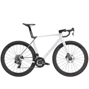 2026 TREK Madone SL 6 AXS Gloss Crystal White/Matte Deep Smoke | Карбонов Шосеен Велосипед с Поуърметър