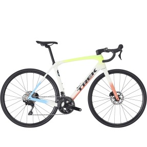 Шосеен карбонов велосипед TREK DOMANE SL 5 | Era White/Glowstick/Coral Fade